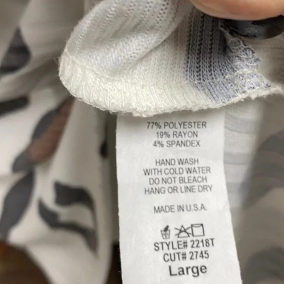 Cheetah Long Sleeve with Twist - Picture 3 of 3